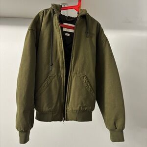 Aritzia TNA Quilted Olive Green Jacket